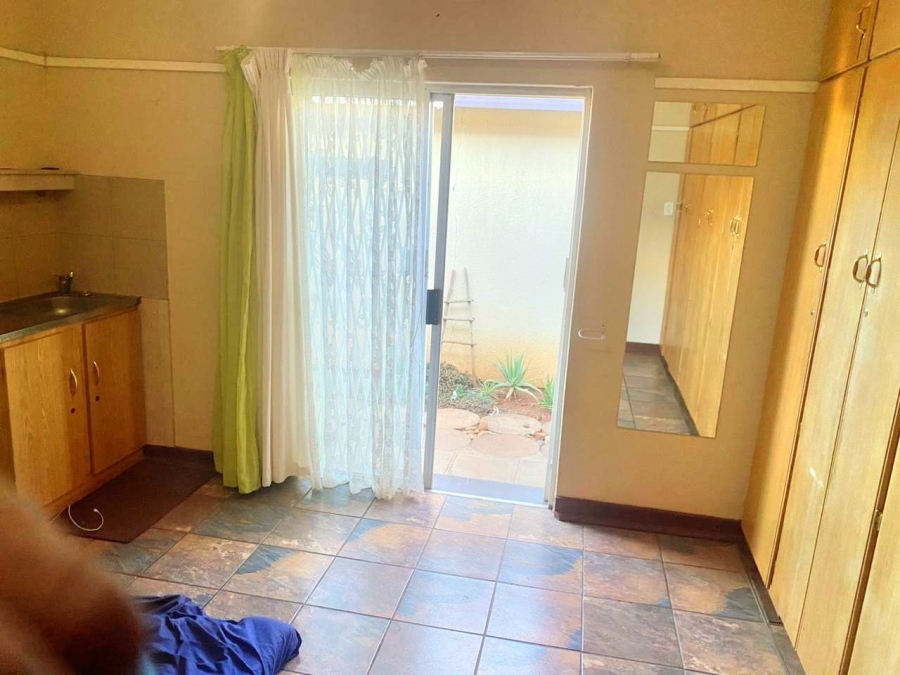 To Let 4 Bedroom Property for Rent in Kuruman Northern Cape